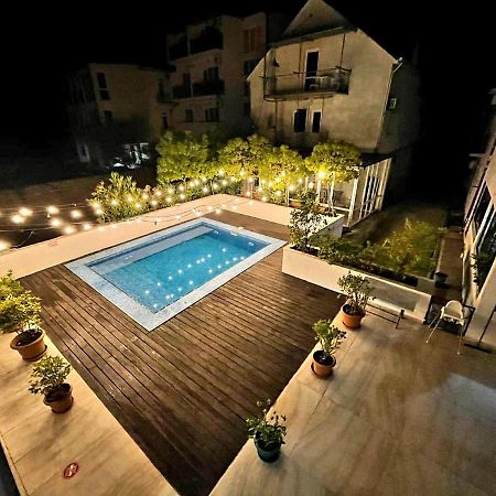 Live Inn อูเรคี ภายนอก รูปภาพ