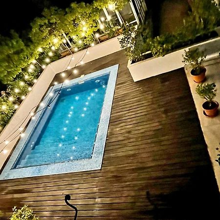Live Inn อูเรคี ภายนอก รูปภาพ