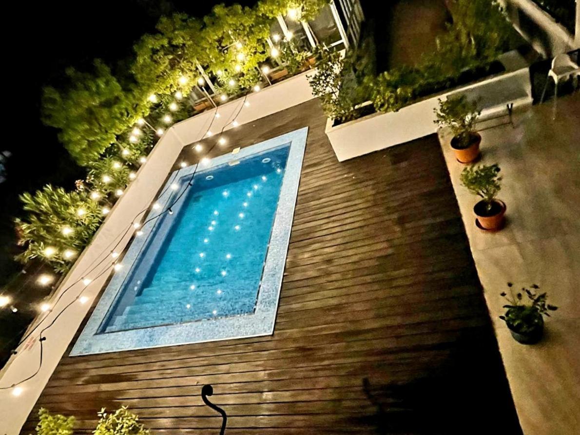 Live Inn อูเรคี ภายนอก รูปภาพ